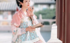 都美竹心情好的原因